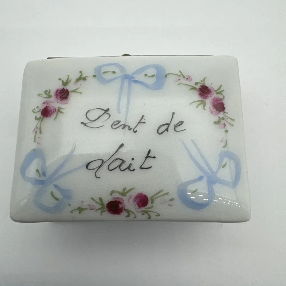 Limoges - Dent de Lait Tooth fairy box Signed Hand Painted Bows Roses